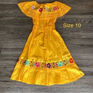 Hand Embroidered Mexican Girls Dress/ Vestido Mexicano